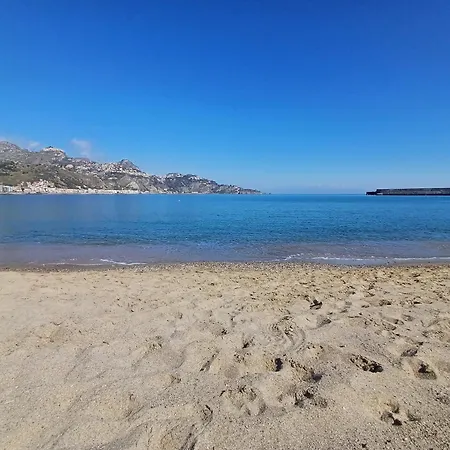 49 - Da Frank Lägenhet Giardini Naxos